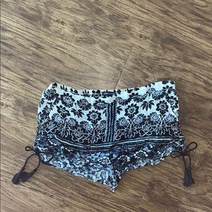 new Kendall and Kylie print shorts tassel
